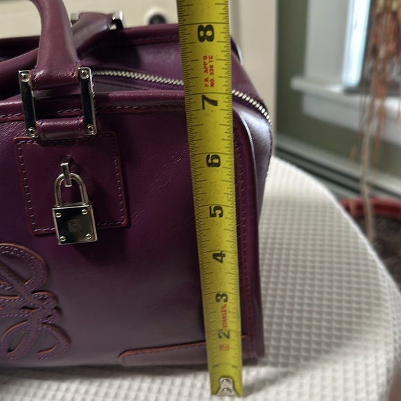 Loewe Authentic Purple Leather Women's Bag NWOT Firm - Picture 10 of 13